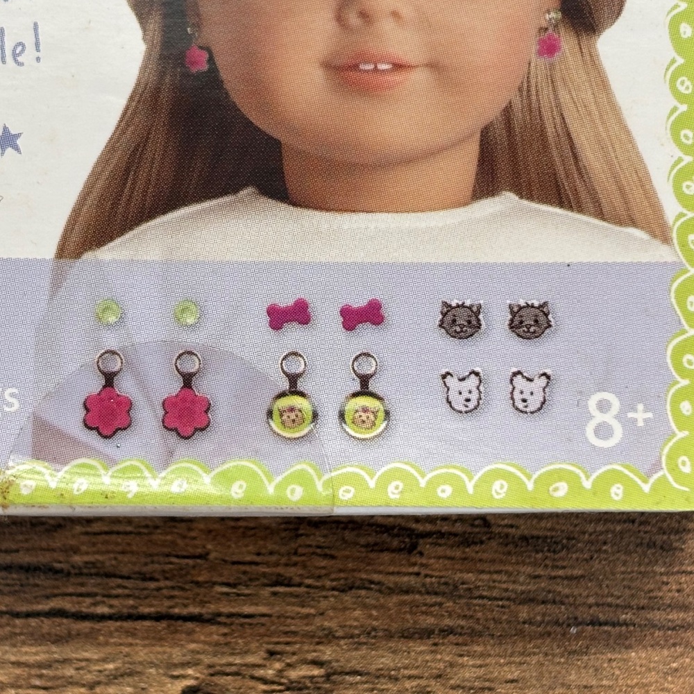 NIB AMERICAN GIRL Doll I LOVE PETS Earrings Set 6 Pairs Dog Cat Rare 2011 NEW - Picture 2 of 7